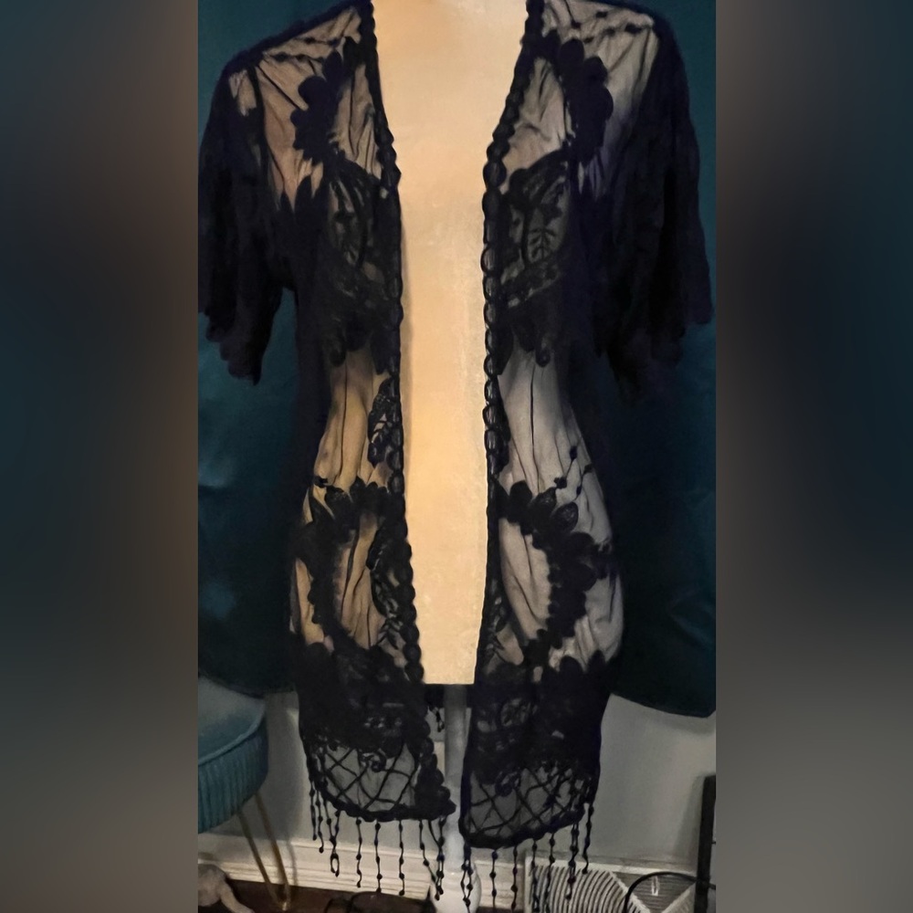 Maurice’s navy blue kimono🪁 - Picture 2 of 7